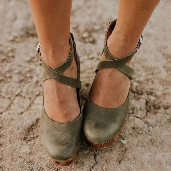 Taren | Women’s Buckle Strap Platform Heel Shoes