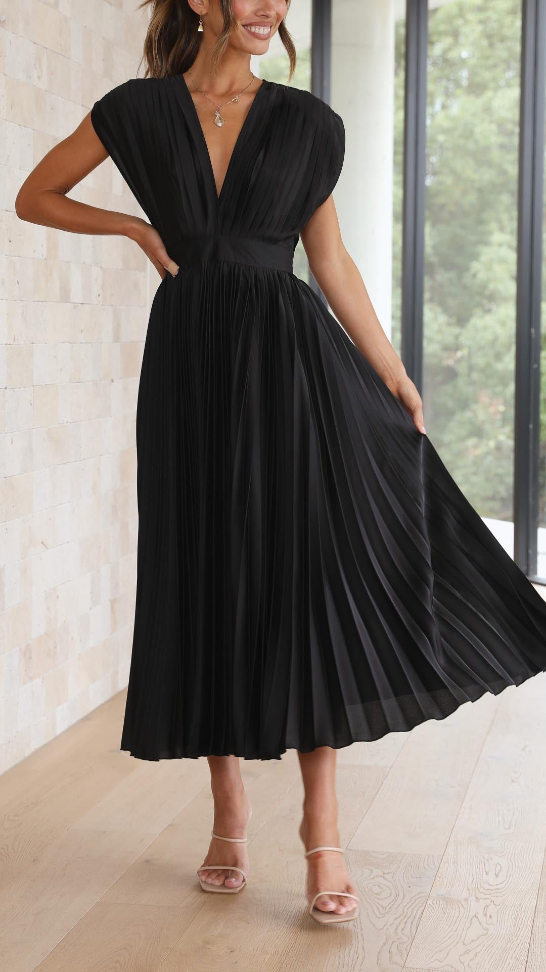 Julia | Women’s Classic Pleated Maxi Dress