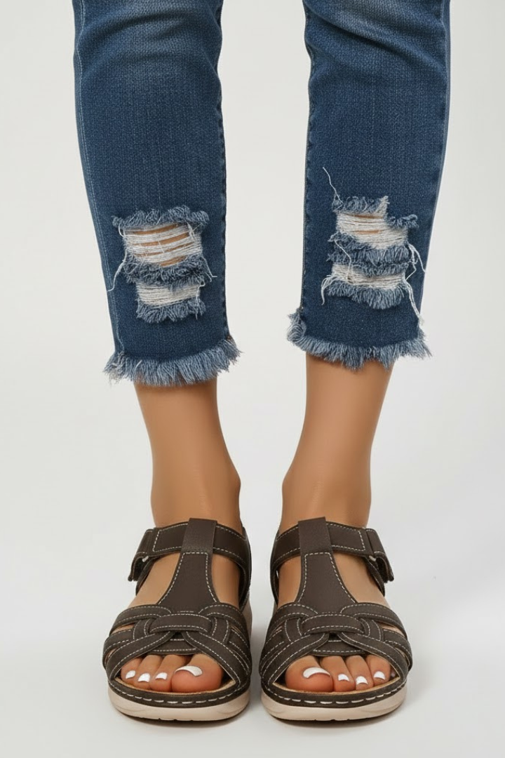 Grace | Women’s Retro Strap Sandals with Buckle Fastening