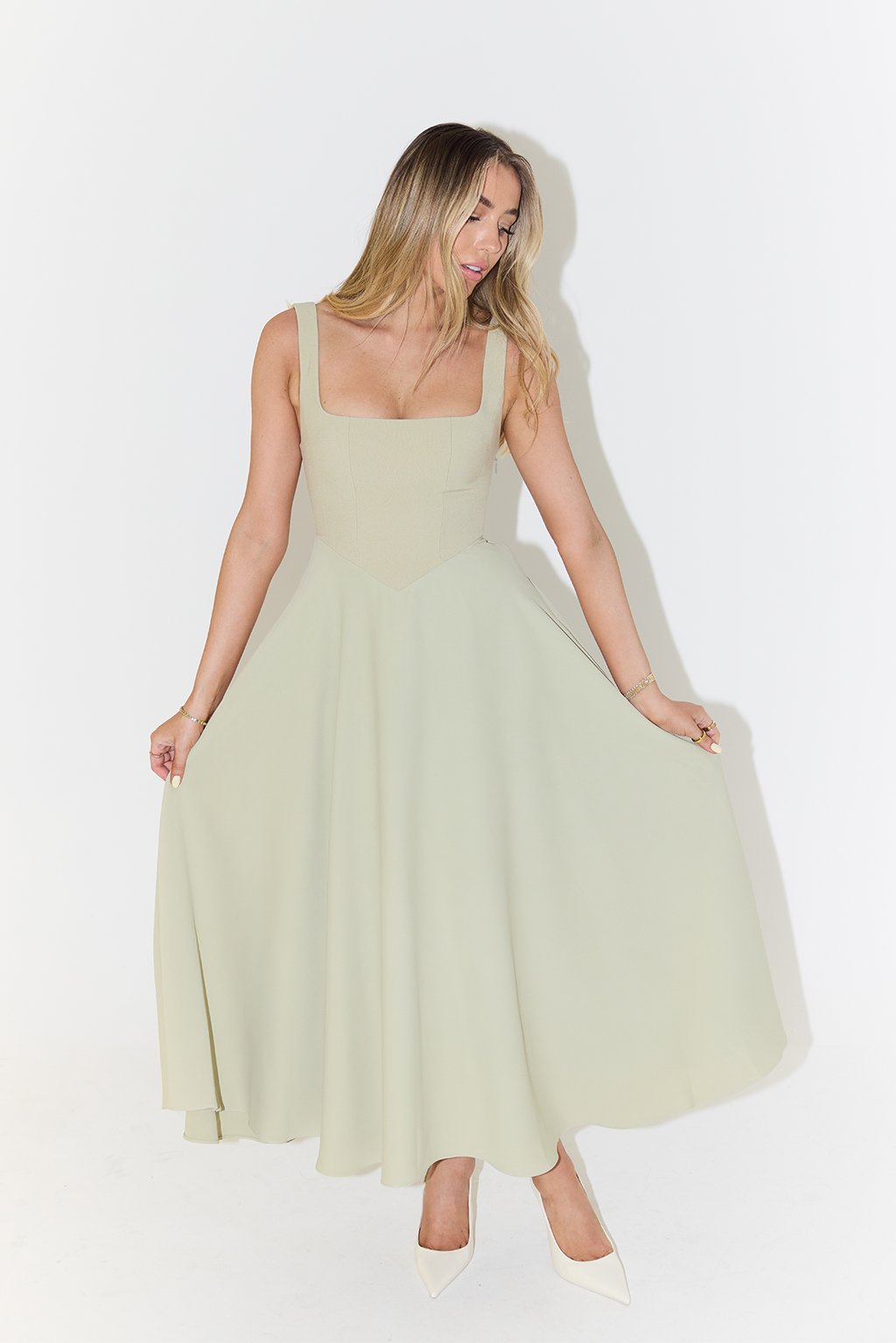 Lily | Midi Dress Square Neck A-Line Pleated Sleeveless