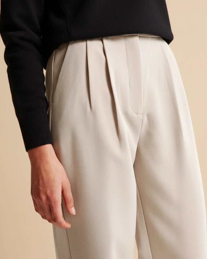 Eloise | High Waist Pleated Leg Trousers with Tailored Fit