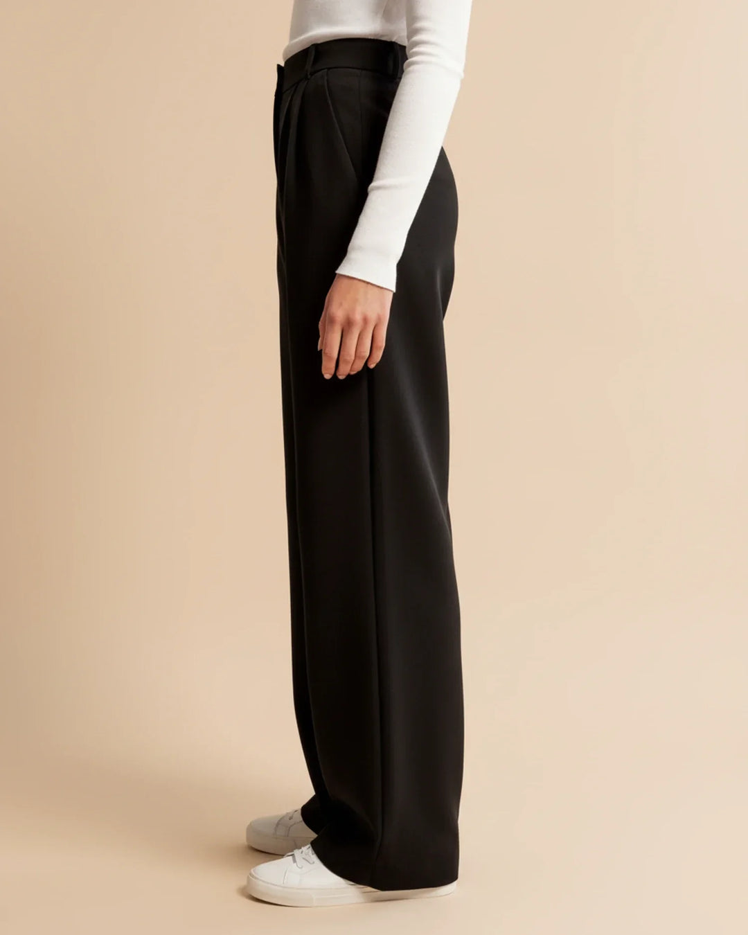 Eloise | High Waist Pleated Leg Trousers with Tailored Fit